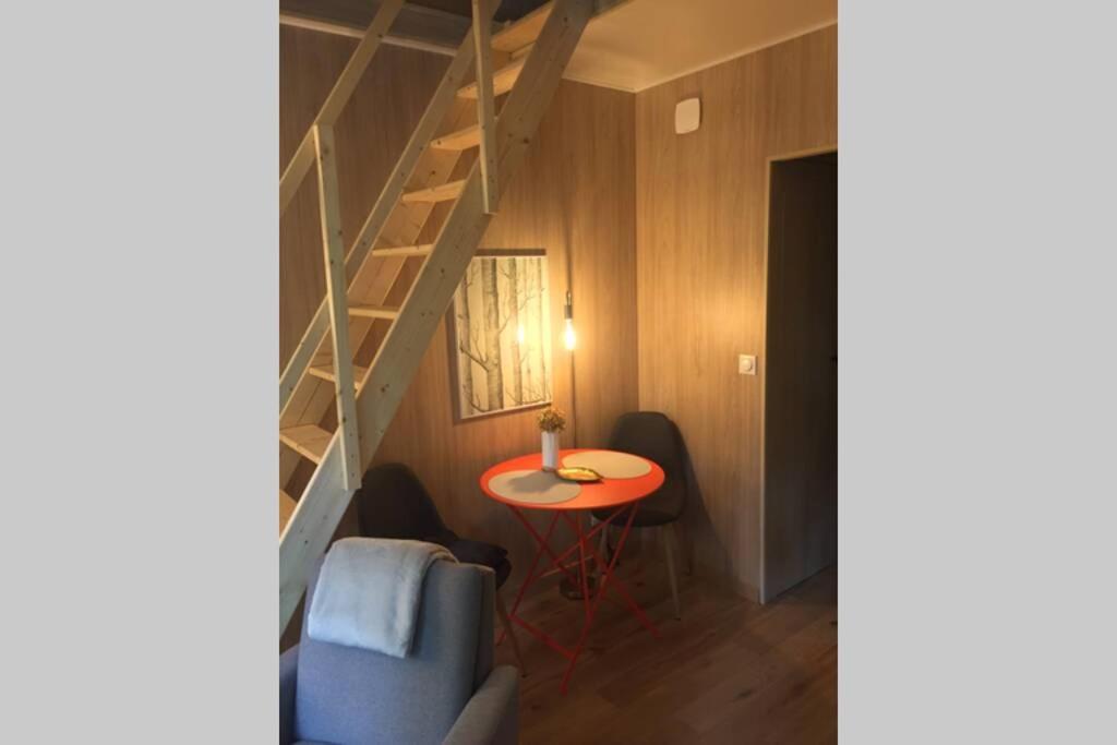 Adorable Cabane Dans Un Espace Boise Saint-Junien Exterior foto